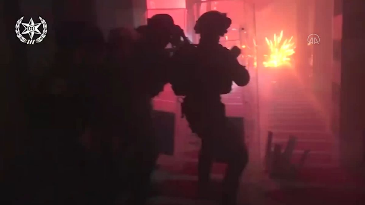 Tvrdý zásah izraelské policie u mešity Al-Aksá, stovky zatčených